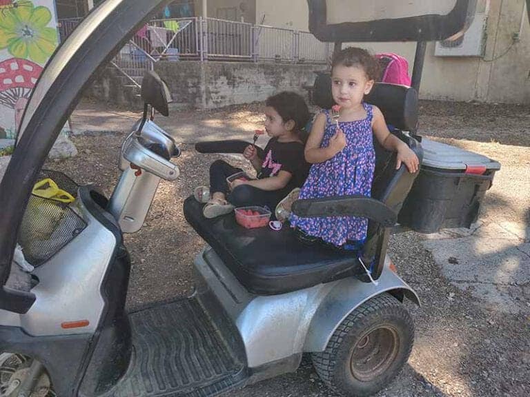 קלנועית חשמלית